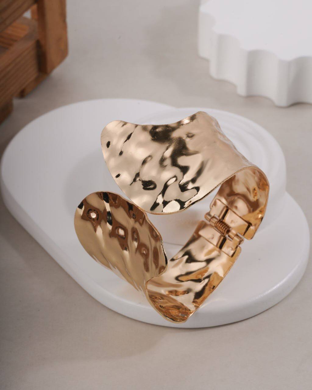 Korean Sculpted Wave Cuff Bracelet – Hammered Gold Statement Bangle