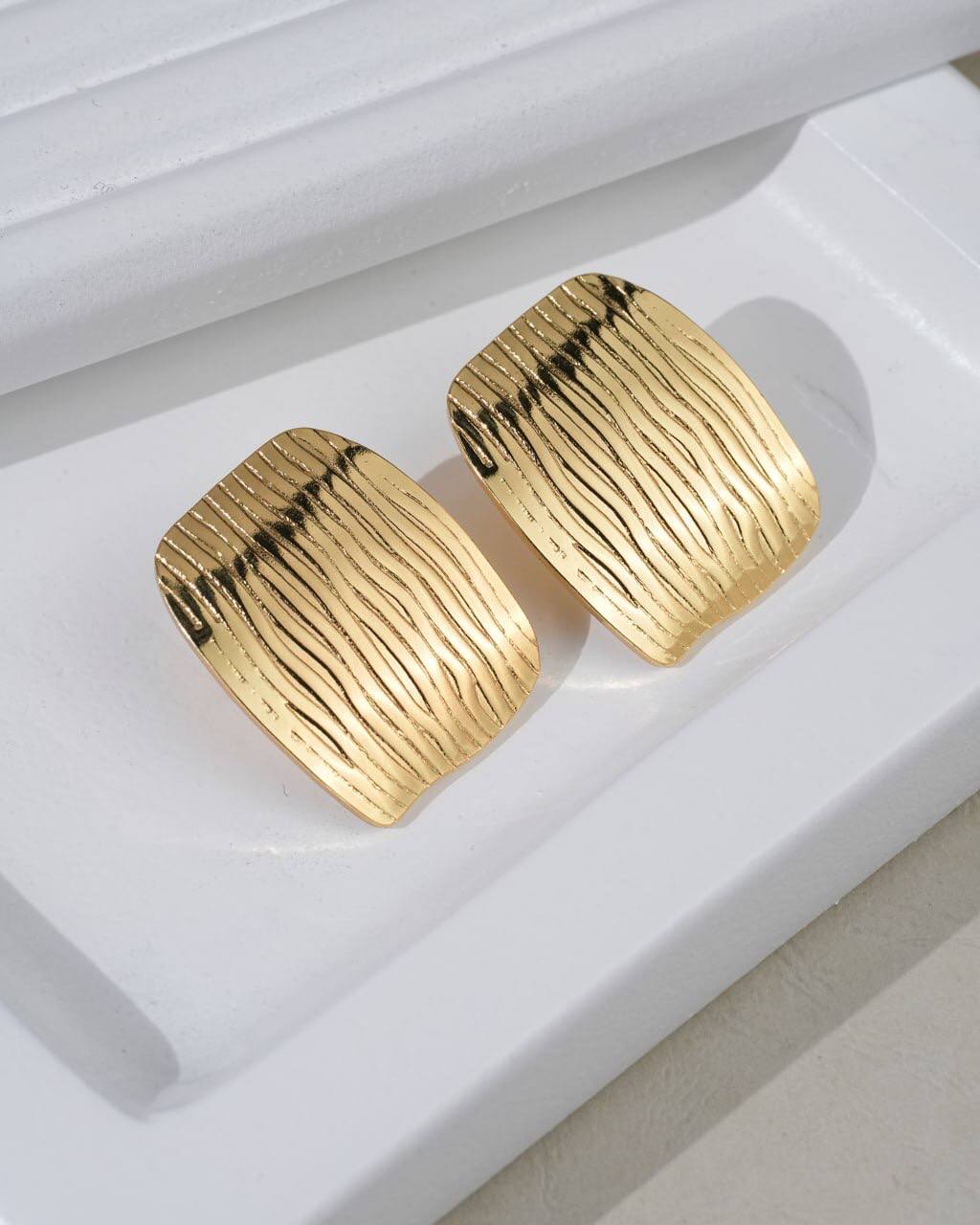 Seoul Ripple Rectangle Earrings