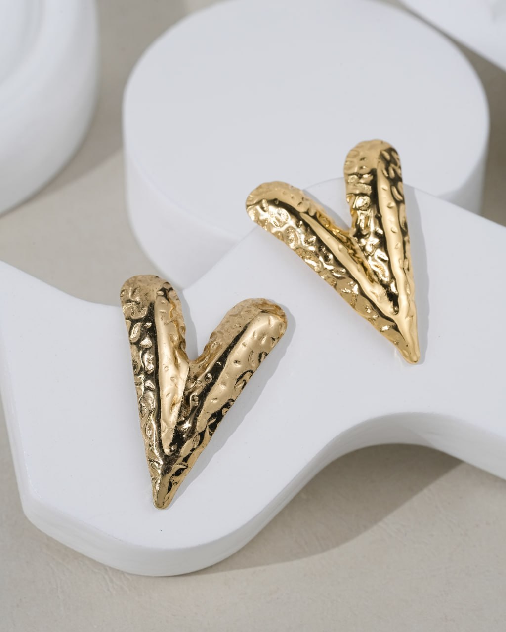 Seoul Hammered Chevron Earrings