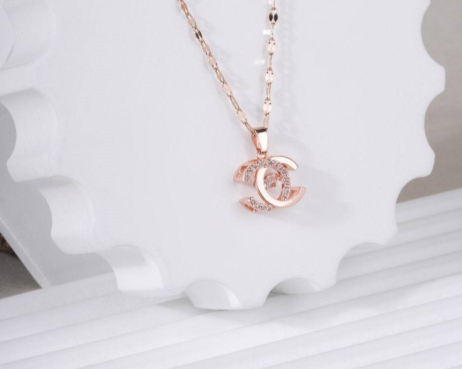 Minimalist Rose Gold Double Curve Necklace