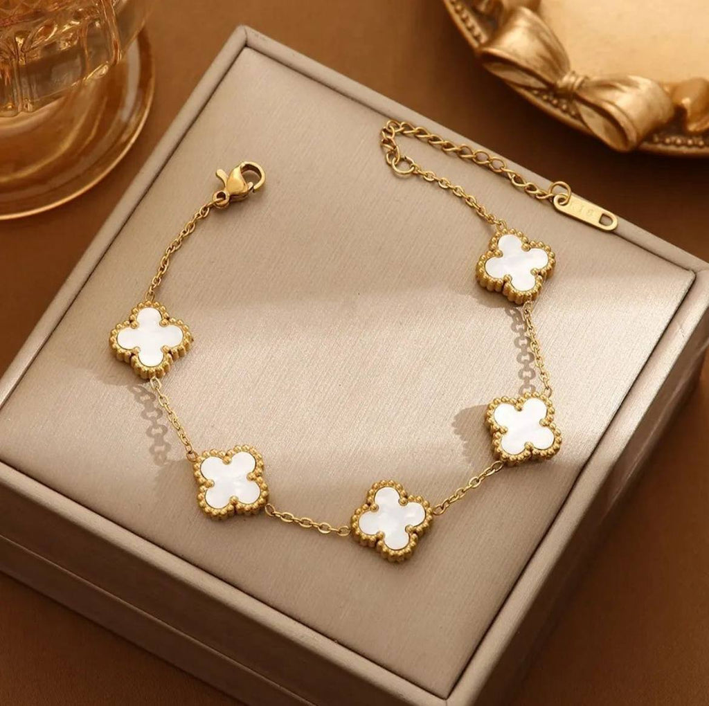 Golden Soleil Clover Bracelet